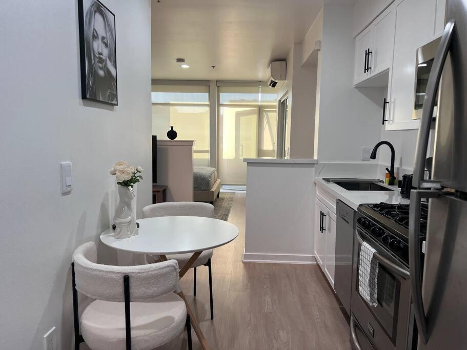 Fortuna-Seaside Retreat In Santa Monica, Steps To The Beach, Free Parking Los Angeles Exterior photo